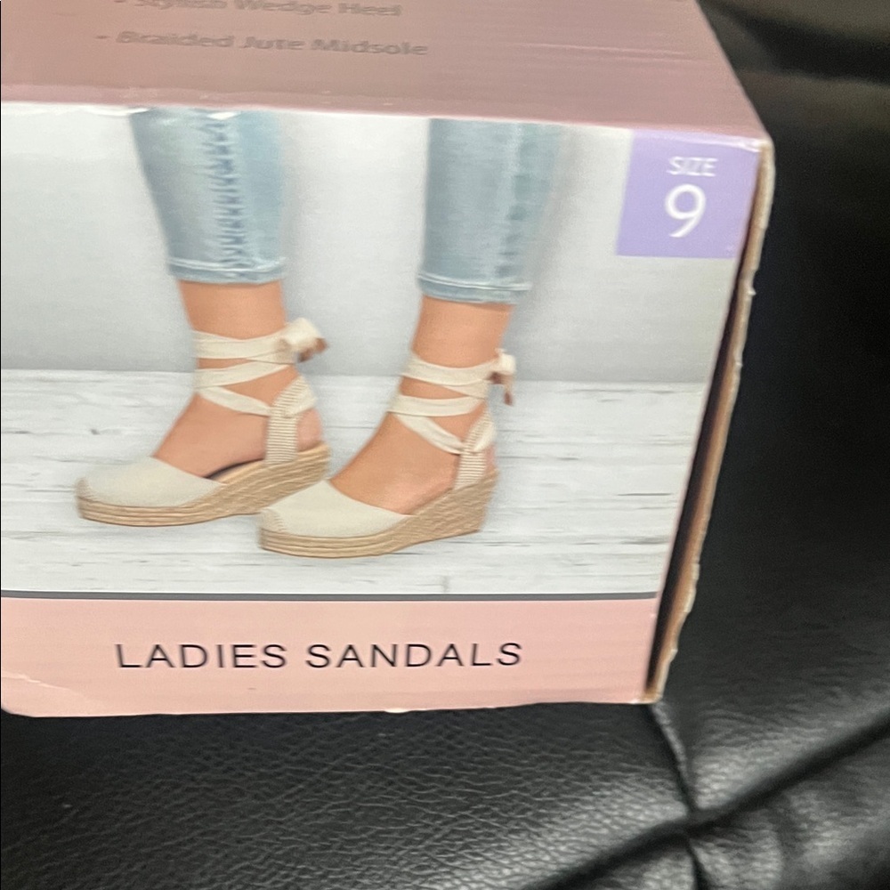 Serra Ladies Sandals with Stylish Wedge Heel - Picture 4 of 5
